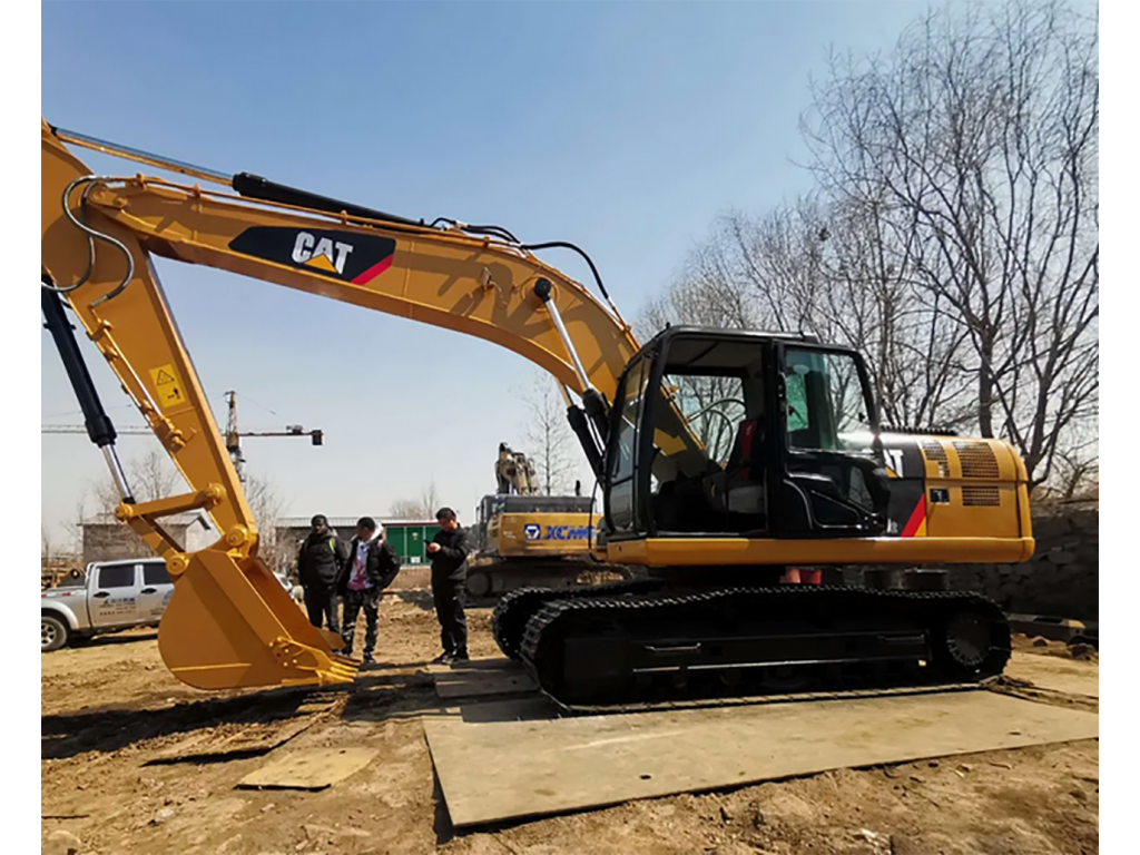 แม็คโคร CAT 320D2 ราคา
